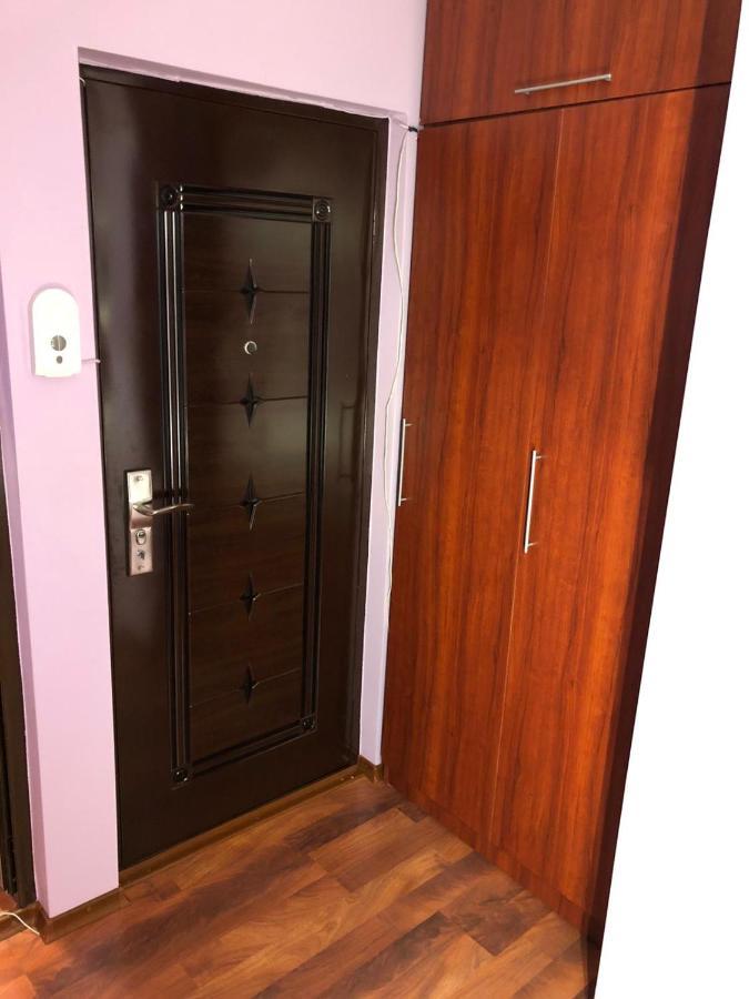 Clau Apartment Galaţi Esterno foto