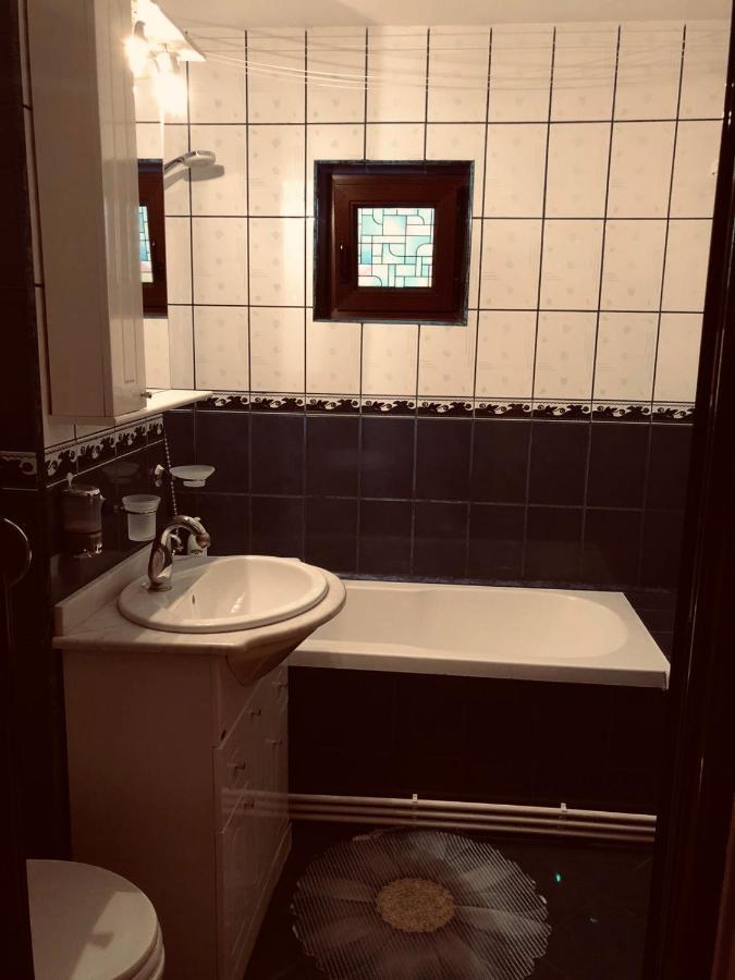 Clau Apartment Galaţi Esterno foto