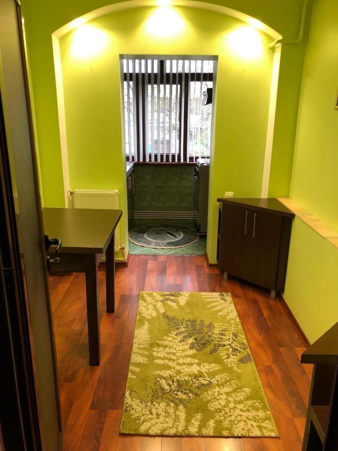 Clau Apartment Galaţi Esterno foto
